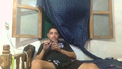 djkoyrosas live cam on Cam4