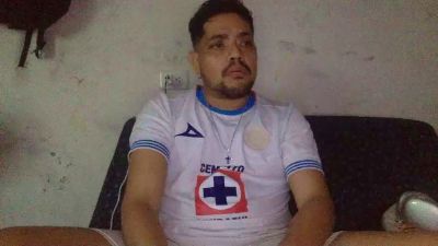 djkoyrosas live cam on Cam4