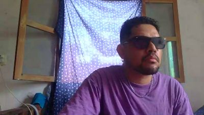 djkoyrosas live cam on Cam4