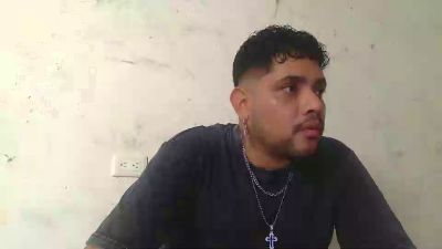 djkoyrosas live cam on Cam4