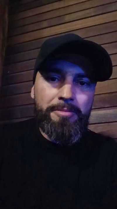 djrichard3 live cam on Cam4