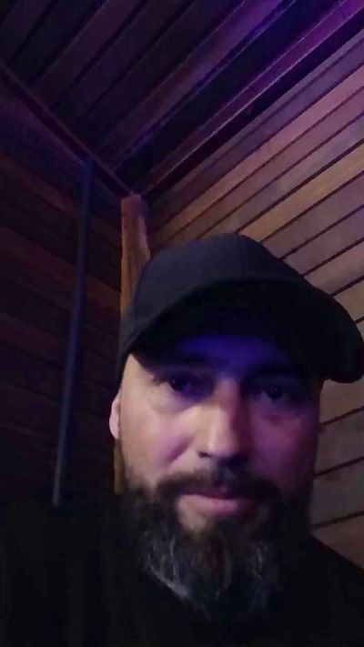 djrichard3 live cam on Cam4