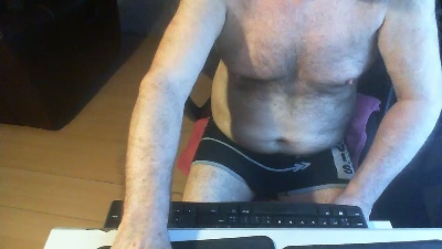dogego566 live cam on Cam4
