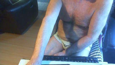 dogego566 live cam on Cam4