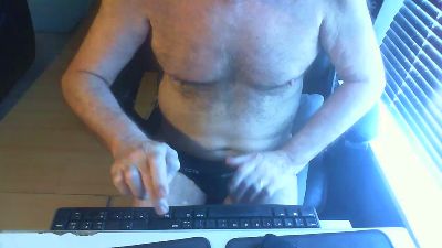 dogego566 live cam on Cam4