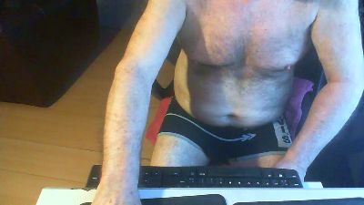 dogego566 live cam on Cam4