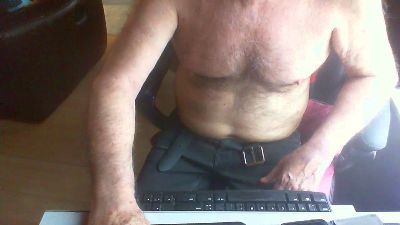 dogego566 live cam on Cam4