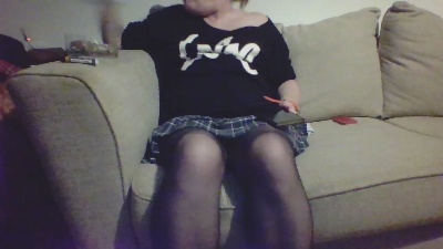 dogginguk1 live cam on Cam4