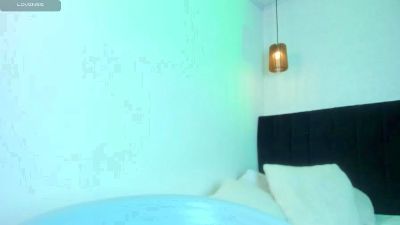 dolly_zoe live cam on Cam4