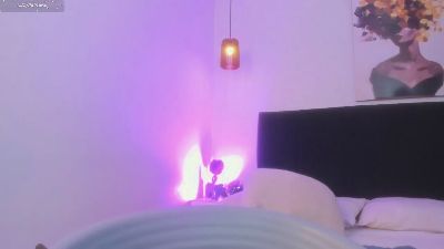 dolly_zoe live cam on Cam4