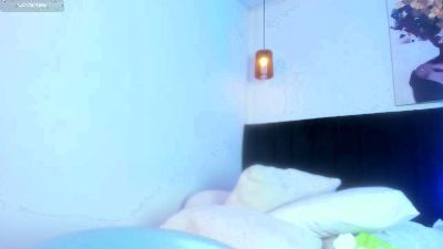 dolly_zoe live cam on Cam4