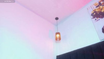 dolly_zoe live cam on Cam4