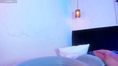 dolly_zoe live cam on Cam4