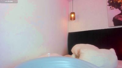 dolly_zoe live cam on Cam4