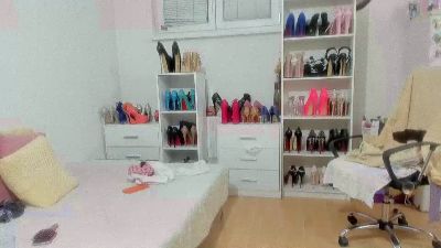 dominantmiss8 live cam on Cam4
