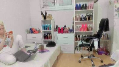 dominantmiss8 live cam on Cam4