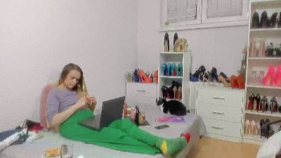 dominantmiss8 live cam on Cam4