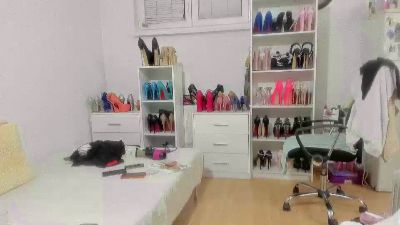 dominantmiss8 live cam on Cam4