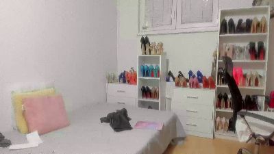dominantmiss8 live cam on Cam4