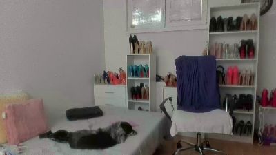 dominantmiss8 live cam on Cam4