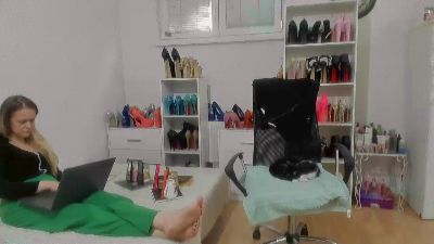 dominantmiss8 live cam on Cam4