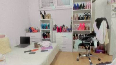 dominantmiss8 live cam on Cam4