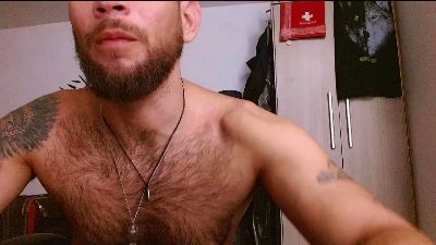 dominathewolff live cam on Cam4
