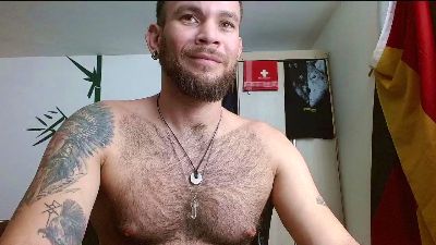 dominathewolff live cam on Cam4