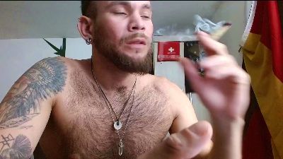 dominathewolff live cam on Cam4
