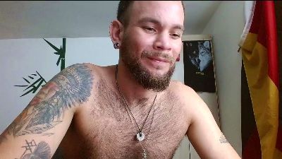 dominathewolff live cam on Cam4