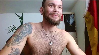 dominathewolff live cam on Cam4