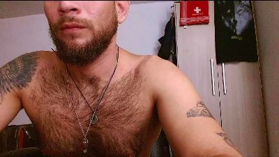 dominathewolff live cam on Cam4