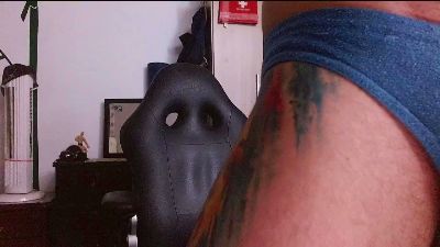 dominathewolff live cam on Cam4