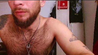 dominathewolff live cam on Cam4