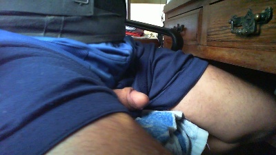 dominator28845 live cam on Cam4