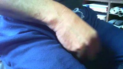 dominator28845 live cam on Cam4