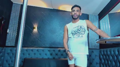 dominic_max1 live cam on Cam4