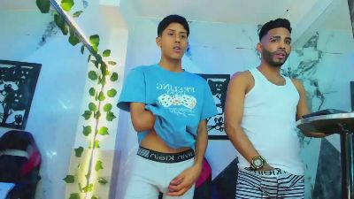 dominic_max1 live cam on Cam4