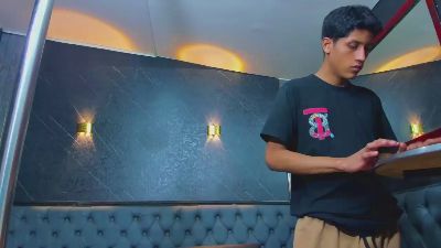 dominic_max1 live cam on Cam4