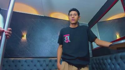 dominic_max1 live cam on Cam4