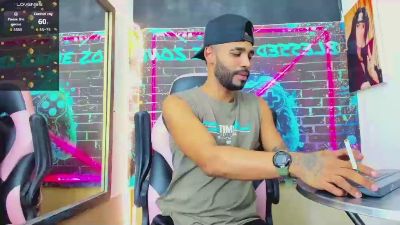 dominic_max1 live cam on Cam4