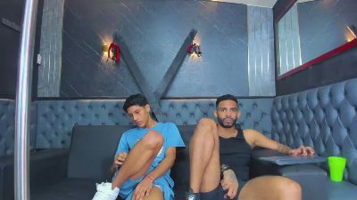 dominic_max1 live cam on Cam4