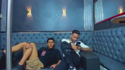 dominic_max1 live cam on Cam4