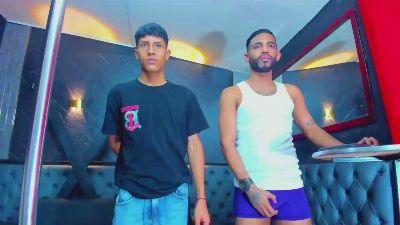 dominic_max1 live cam on Cam4