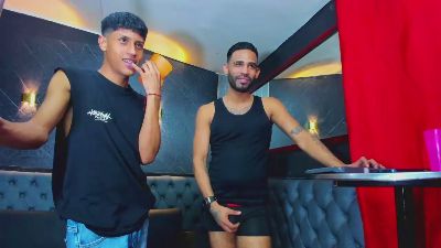 dominic_max1 live cam on Cam4