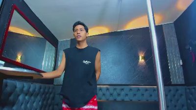 dominic_max1 live cam on Cam4