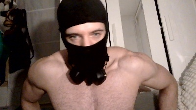 domm93 live cam on Cam4