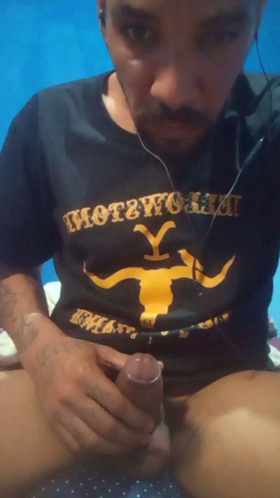 dotadovergud4 live cam on Cam4