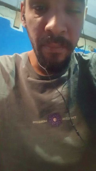 dotadovergud4 live cam on Cam4