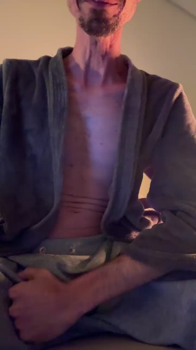 Profile and Statistics for dotxxl28 on Cam4
